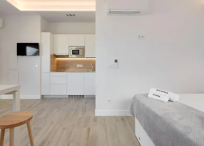 Sobre El Mar By Egona